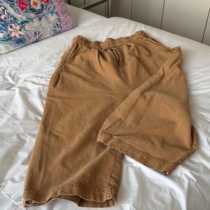 Great barrel cut jeans, perfect condition